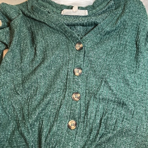 *3/$15* Pink Rose Button Down Long Sleeve Knotted Waffle Shirt - Picture 11 of 12